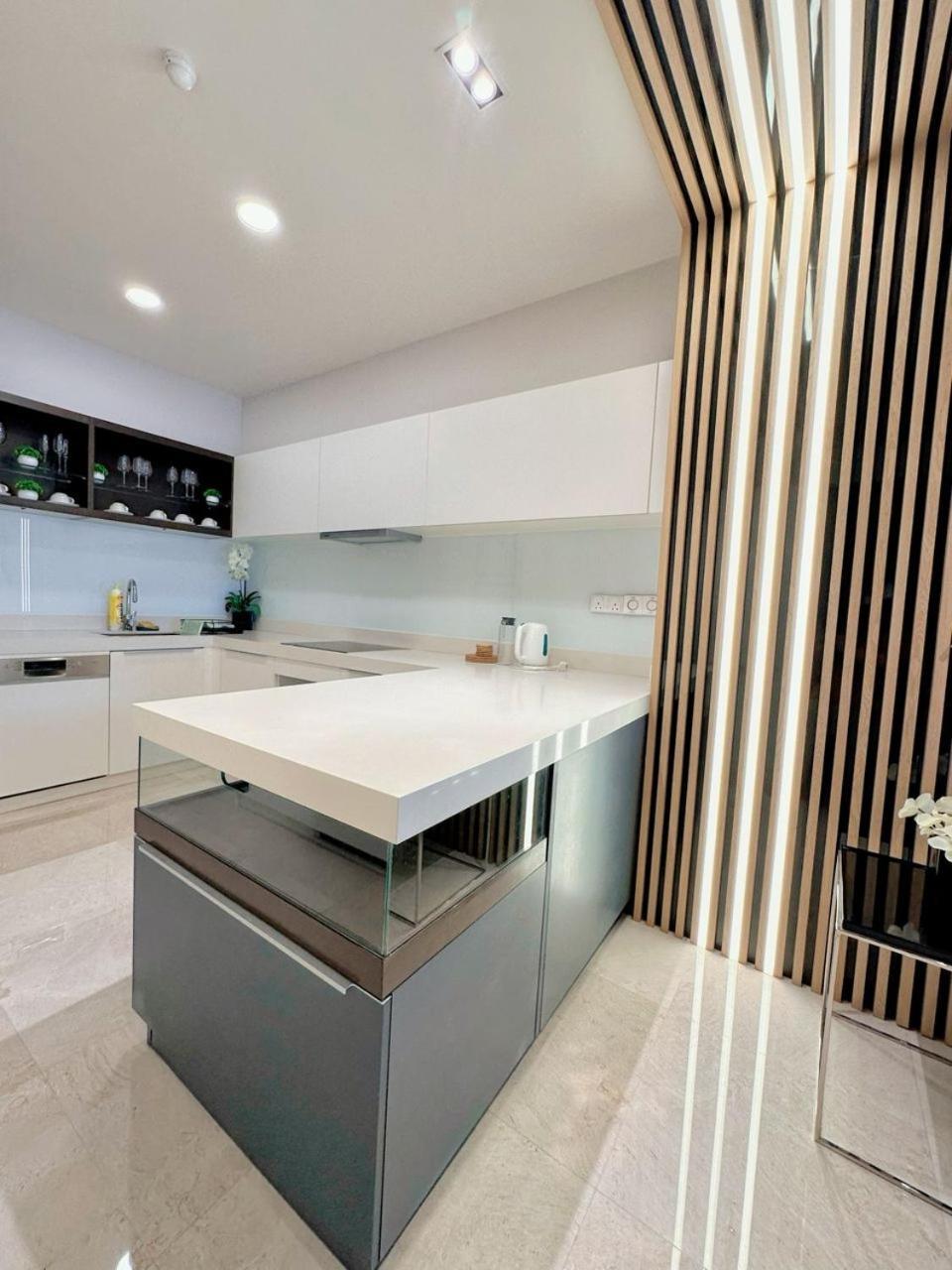 Tropicana The Residences Klcc Cozeestay Kuala Lumpur Exterior foto
